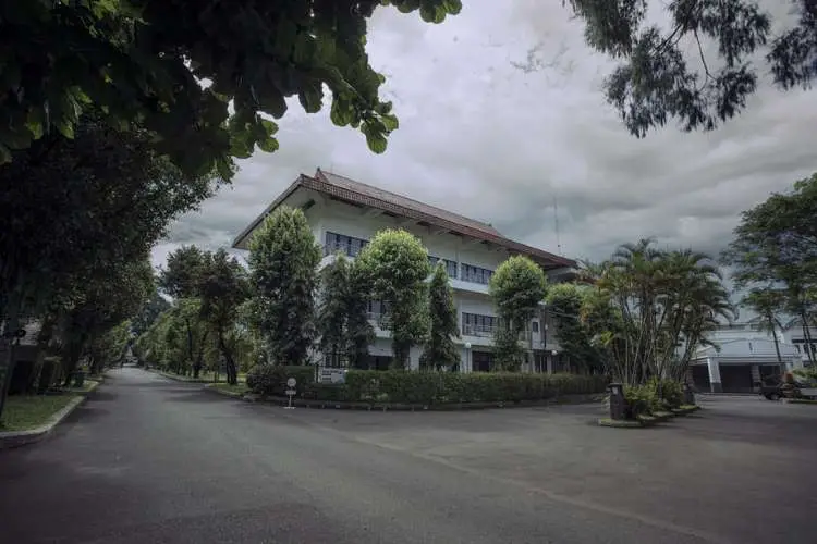 Paket rafting menginap di Kinasih Hotel Caringin Bogor