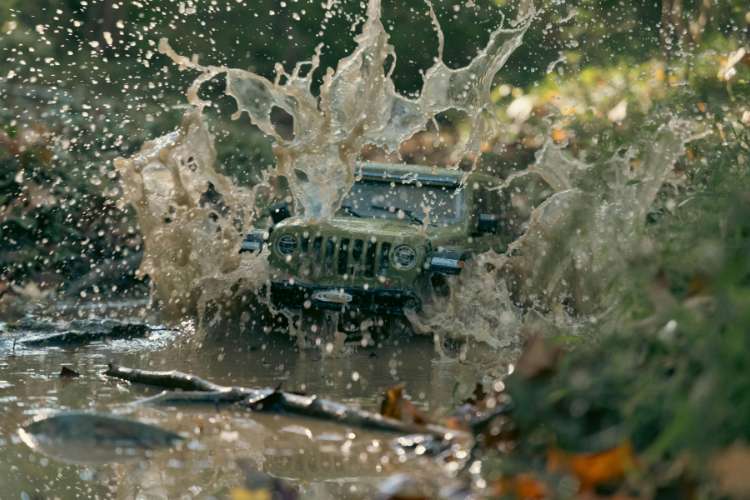 Offroad rafting.id di jalur berlumpur